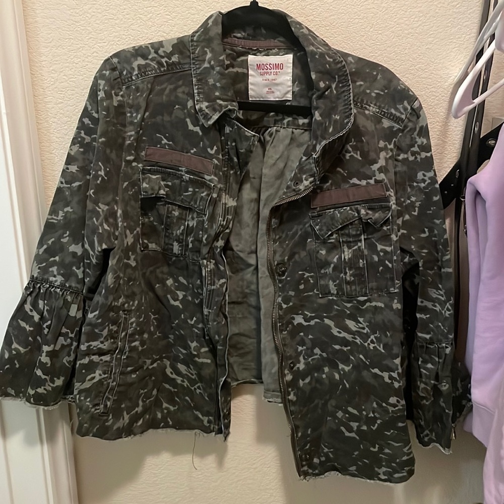 Target cropped jacket